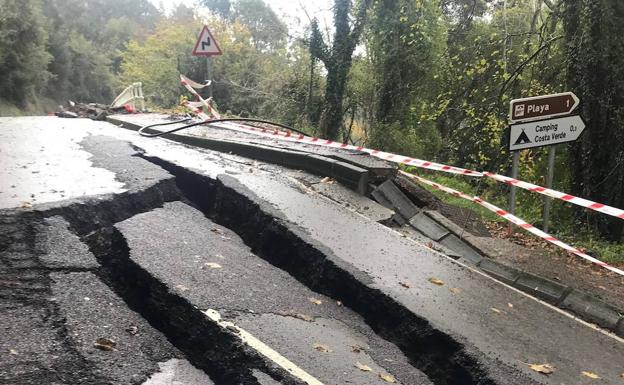 Galería. Así ha quedado la carretera que conecta Colunga y Lastres