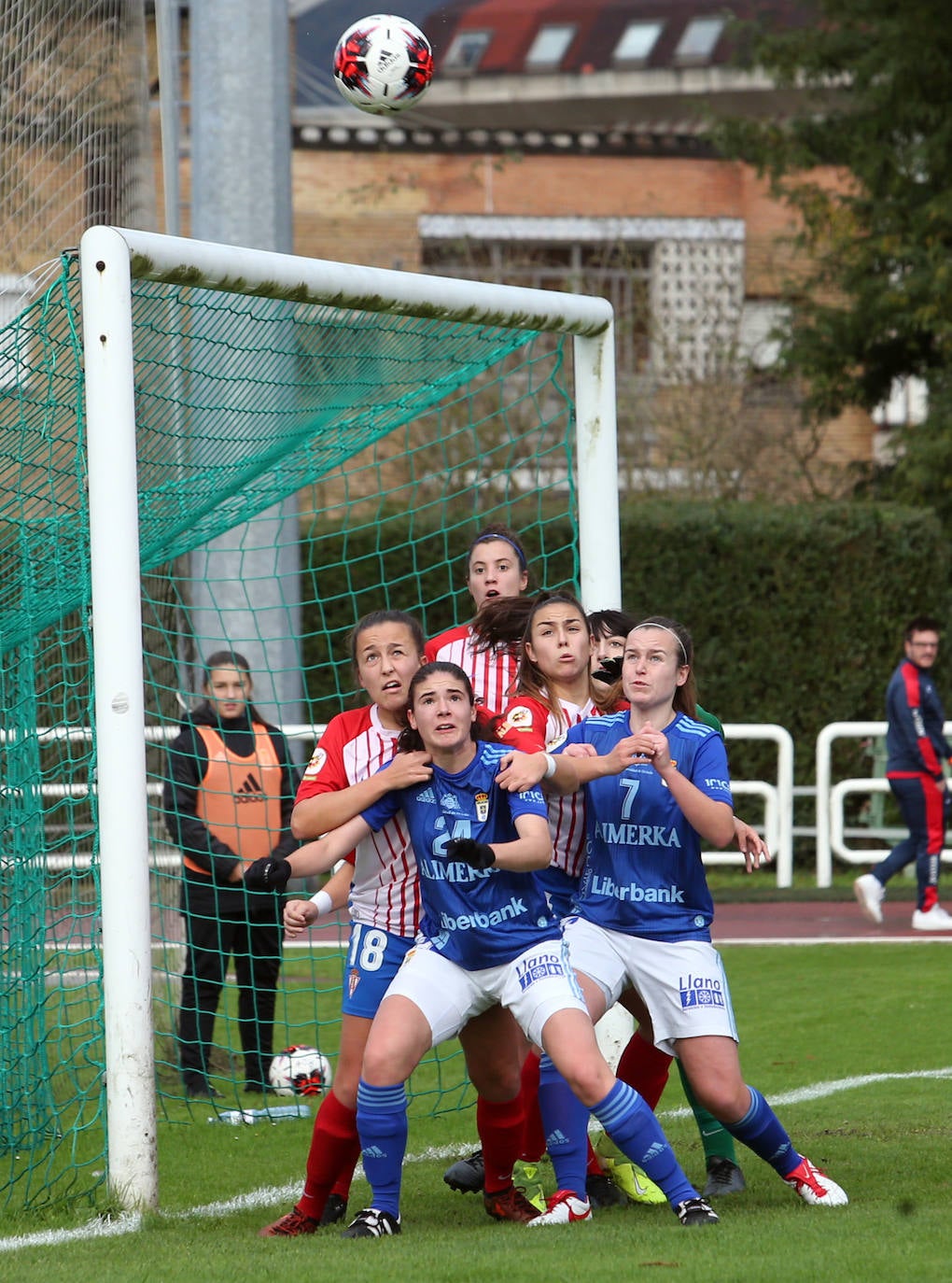 El equipo rojiblanco se impuso al Oviedo por un gol en San Gregorio.