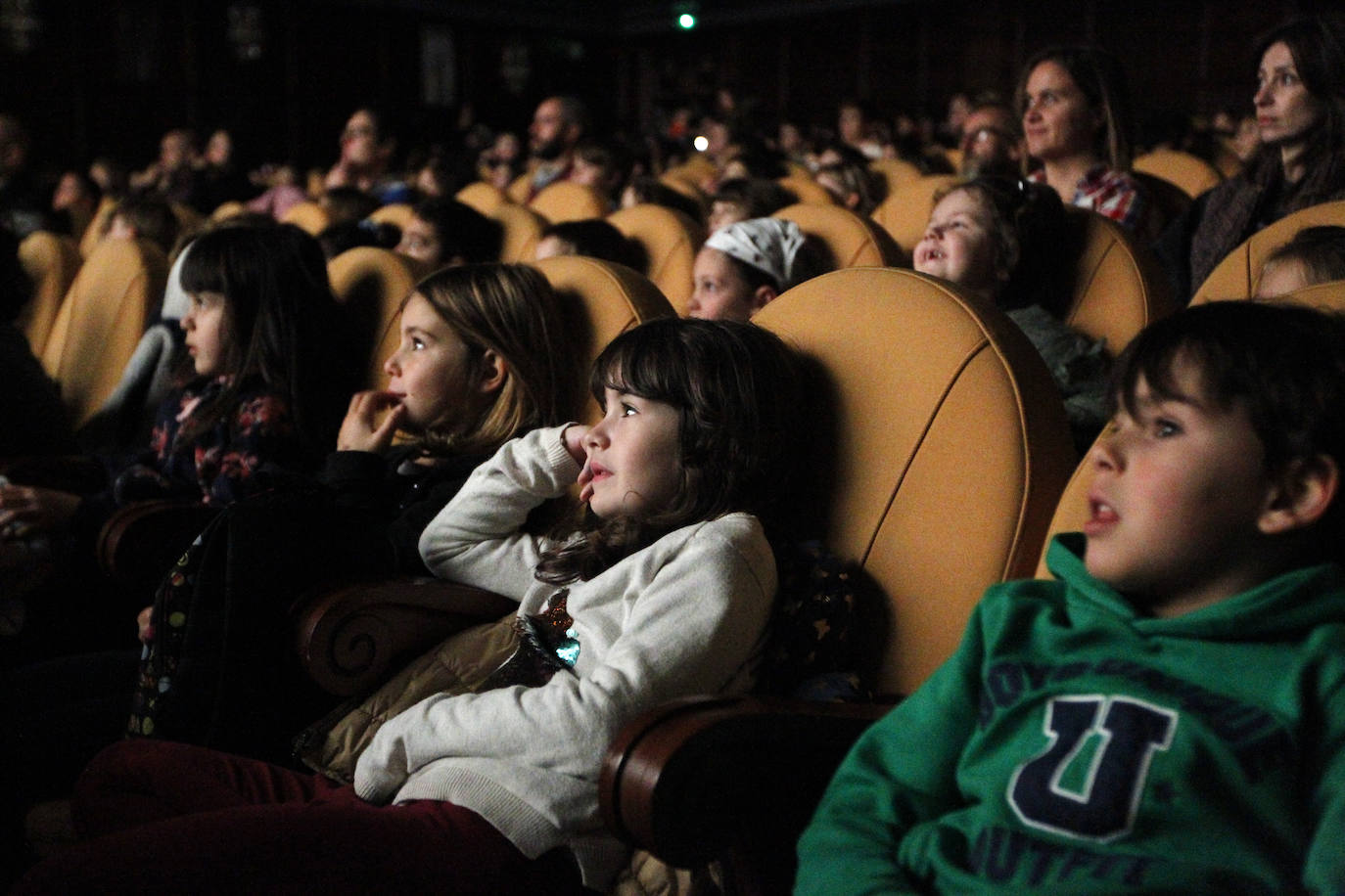 Más de 15.000 niños y jóvenes participan en las sesiones escolares de la sección germen del FICX, que cuenta cada año con el apoyo del diario EL COMERCIO