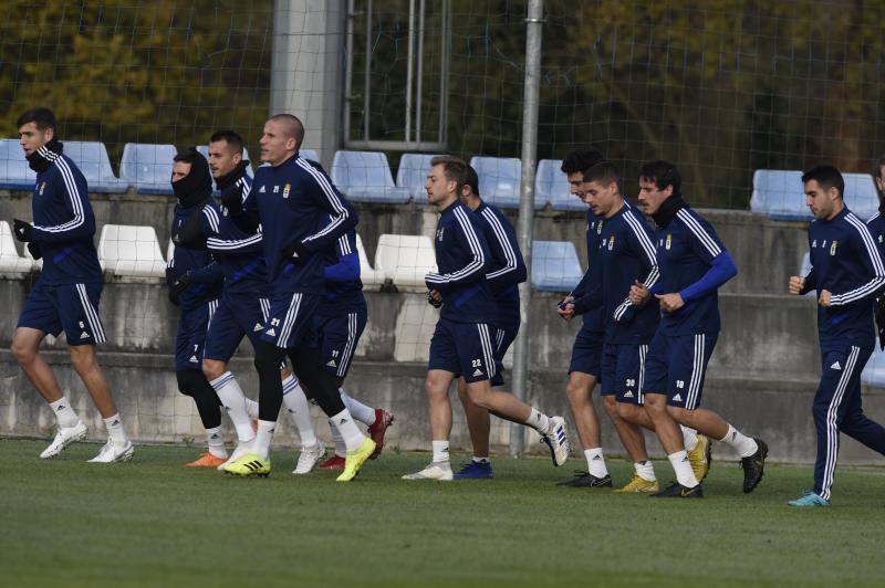 Los jugadores del Real Oviedo han preparado este jueves el encuentro contra Las Palmas. 