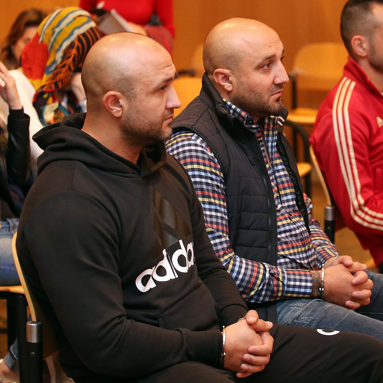 Cristian y Alin Sandulache durante el juicio en la Audiencia. 