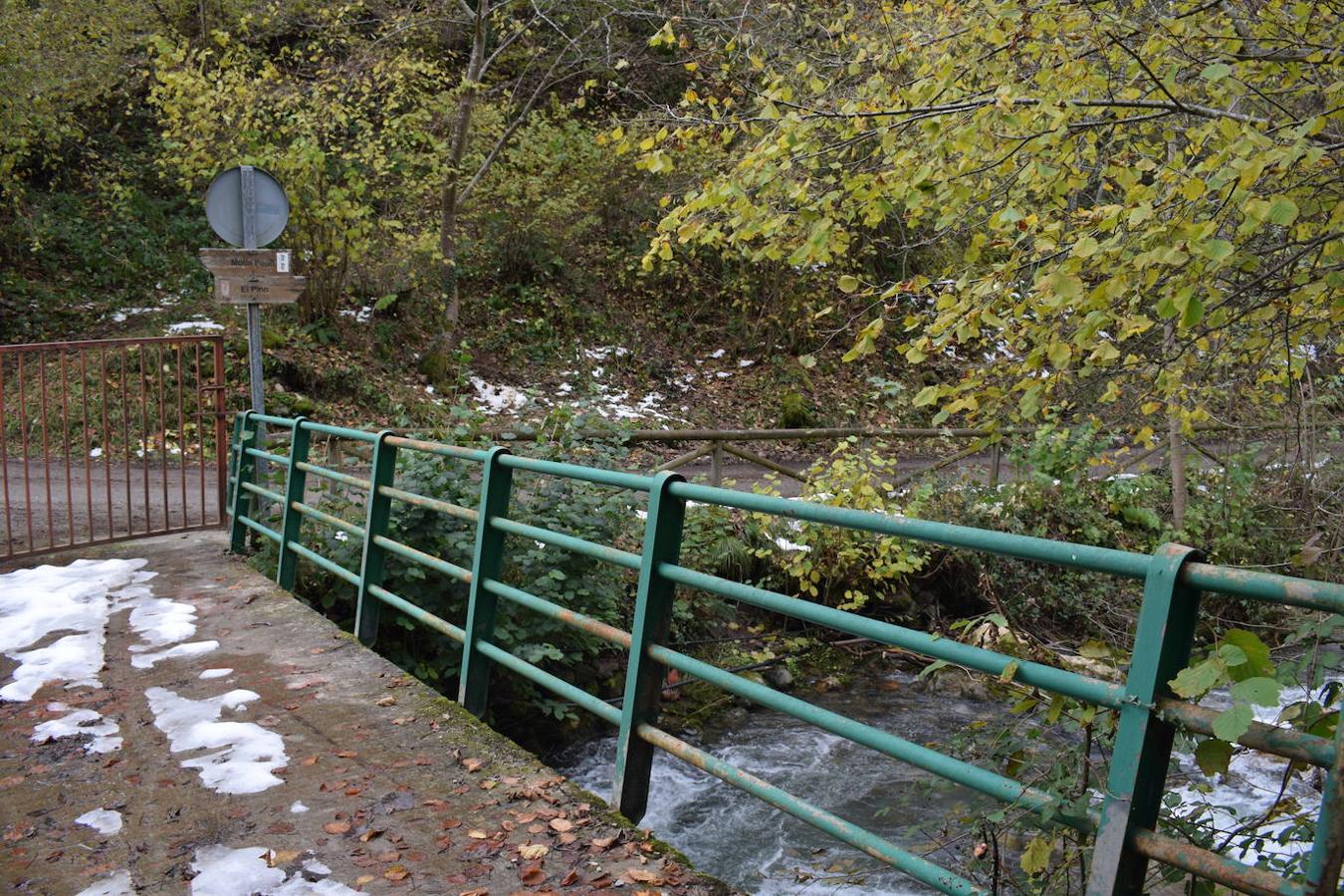 Fotos: Un paseo con nieve por la Senda Verde Foyoso