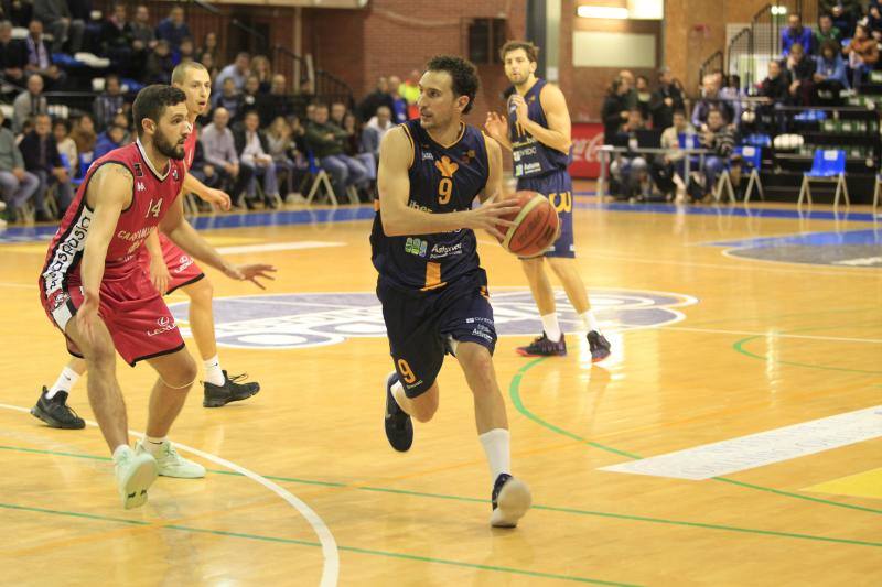 Víctor Pérez, en el partido de este sábado.