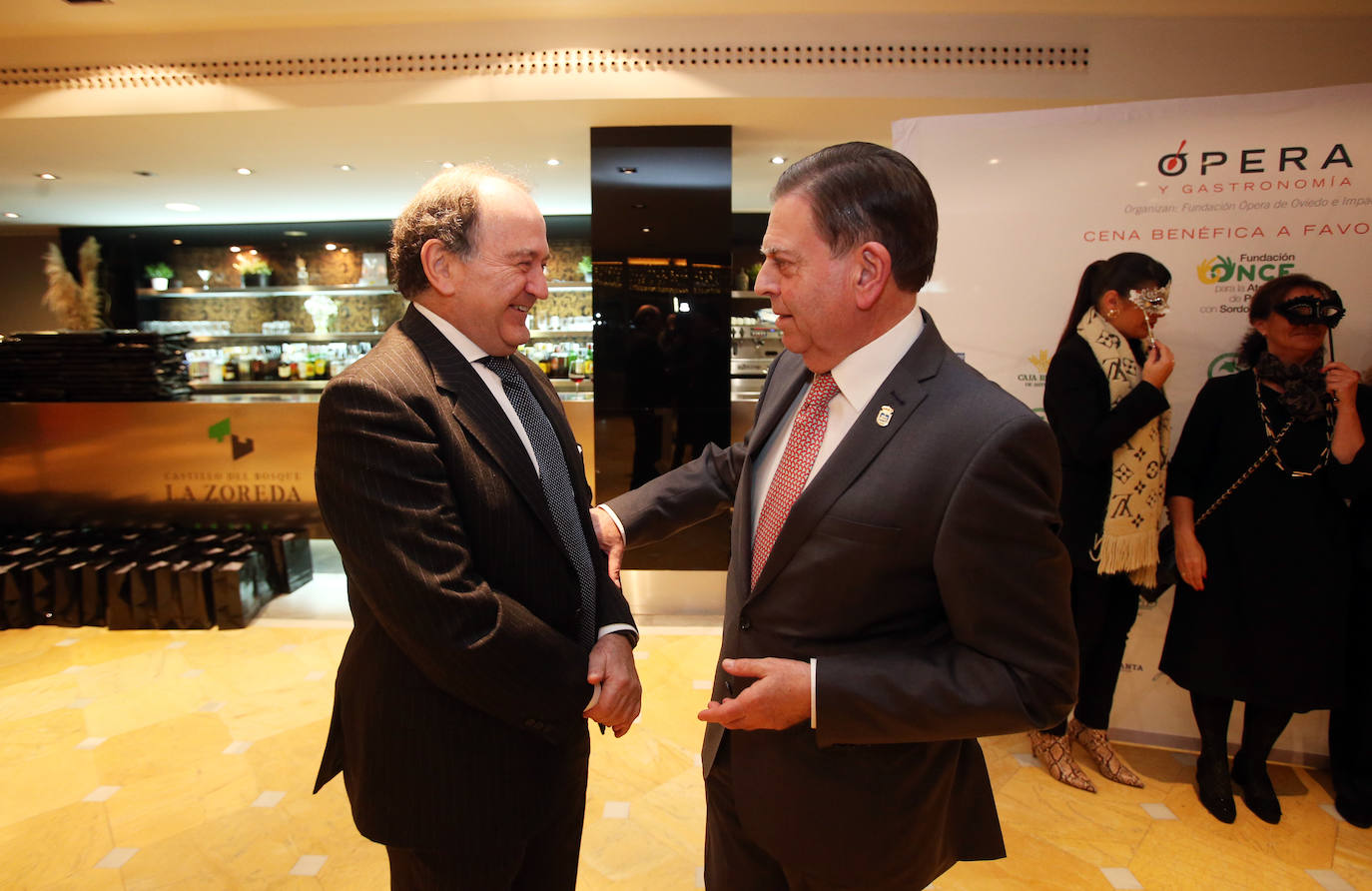 El acto se ha celebrado en el palacio d ella Zoreda. 