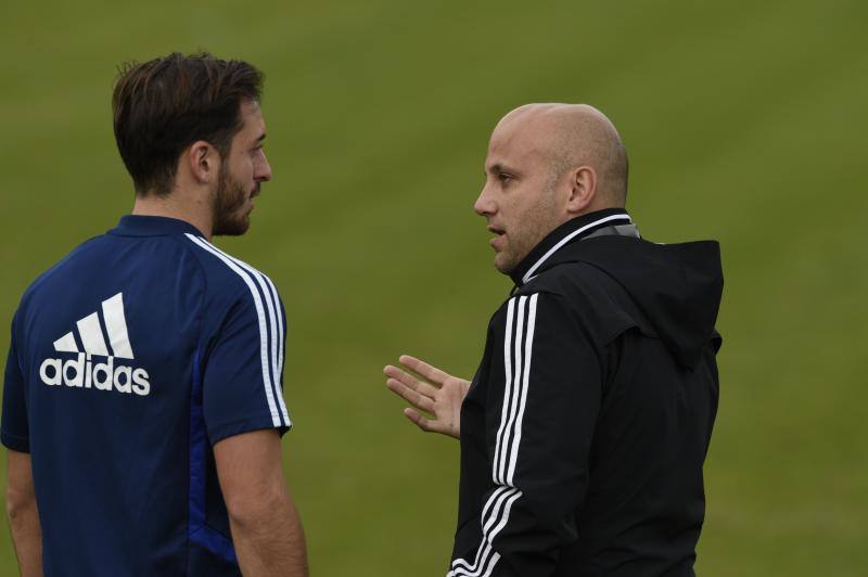 Los jugadores del Real Oviedo han entrenado este miércoles para preparar el encuentro del próximo domingo contra el Rayo Vallecano. 
