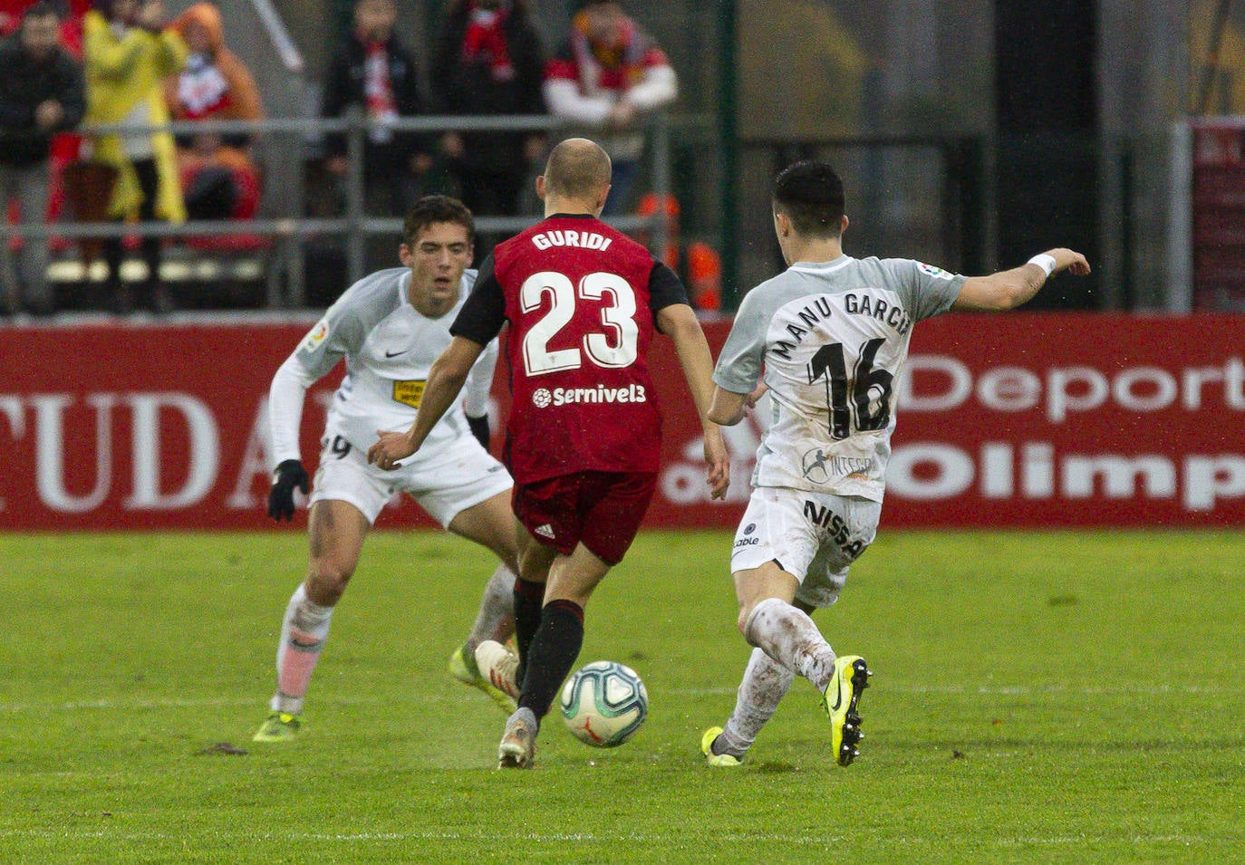 Fotos: Las imágenes del partido entre el Mirandés 0 - 0 Sporting