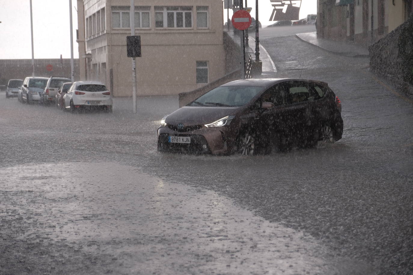 Fotos: Las intensas lluvias causan inundaciones en Gijón y Luanco