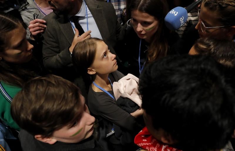 Fotos: Greta Thunberg se une a la sentada por la inacción contra la emergencia climática