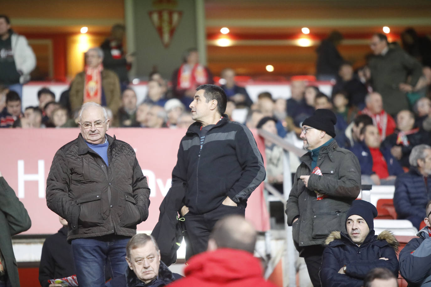 Fotos: ¿Estuviste en el Sporting - Ponferradina? ¡Búscate!