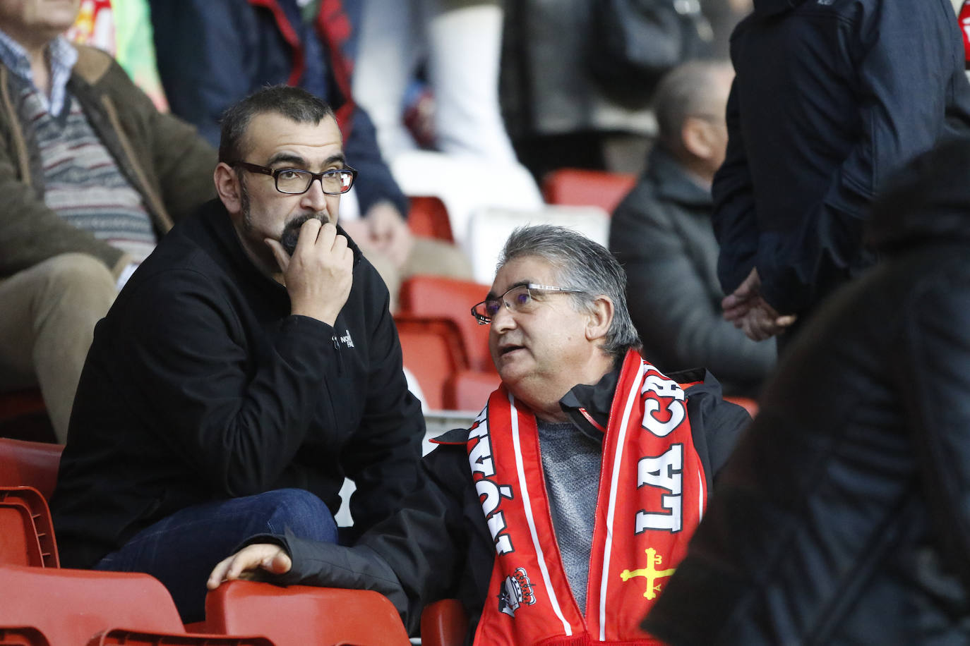 Fotos: ¿Estuviste en el Sporting - Ponferradina? ¡Búscate!