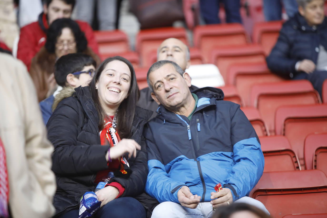 Fotos: ¿Estuviste en el Sporting - Ponferradina? ¡Búscate!