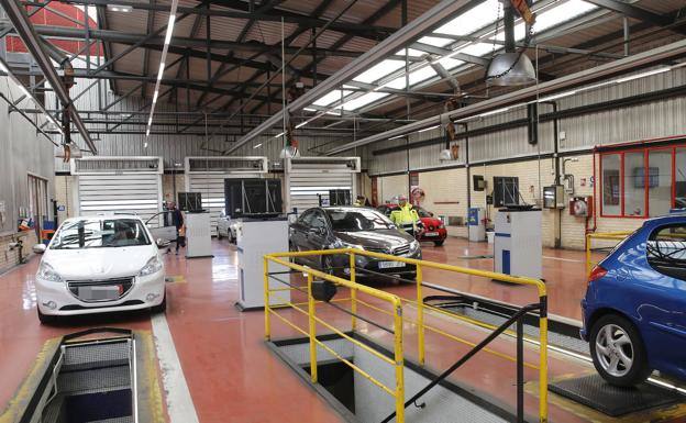 Los trabajadores de las ITV asturianas inician el paro este miércoles