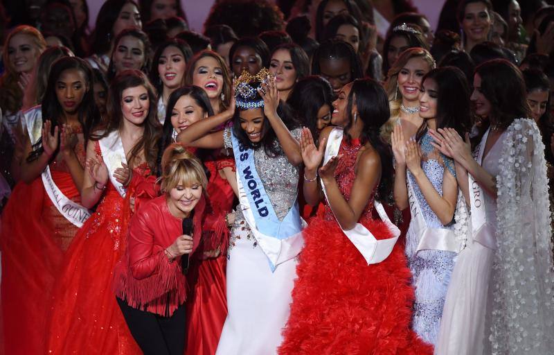 La candidata de Jamaica, Toni-Ann Singh, fue coronada hoy, sábado, como la nueva Miss Mundo 2019, en una ceremonia celebrada en la ciudad de Londres.