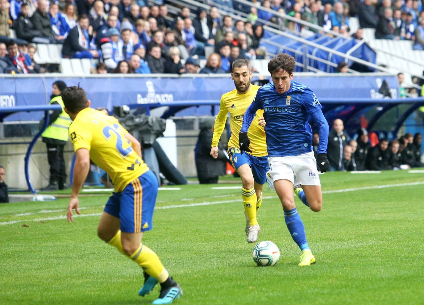 Real Oviedo 0-2 Cádiz, en imágenes