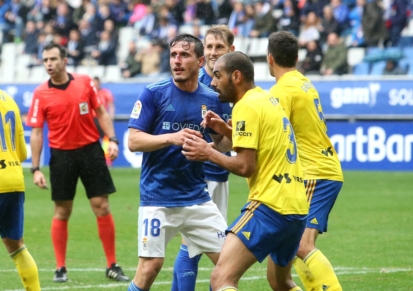 Real Oviedo 0-2 Cádiz, en imágenes