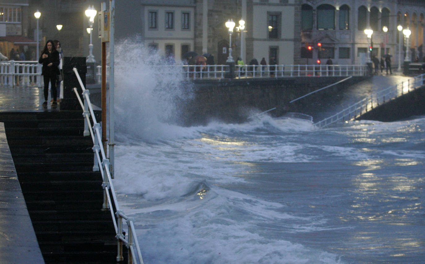 Fotos: Las imágenes que deja el temporal en Asturias