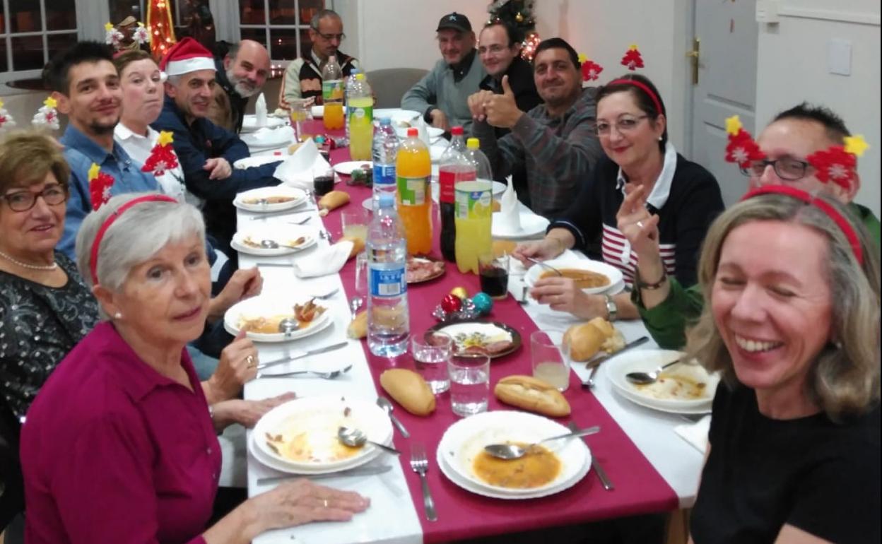 Imagen de la pasada Nochebuena organizada por Mensajeros de la Paz Fraternidad de Francisco. 