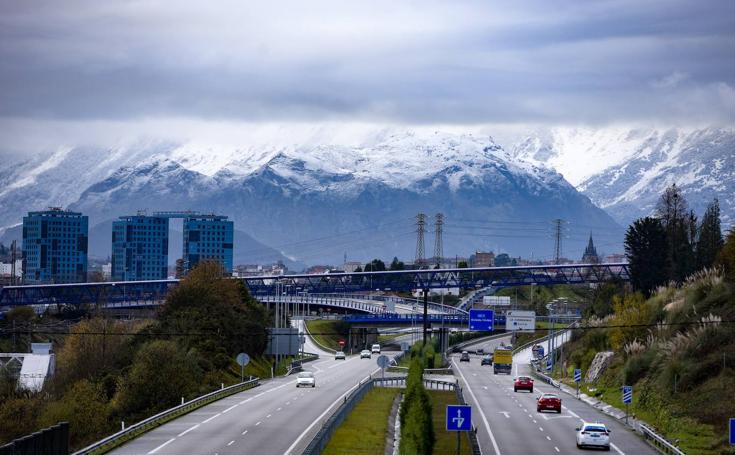 Los ríos se desbordan: carreteras cortadas y campos anegados