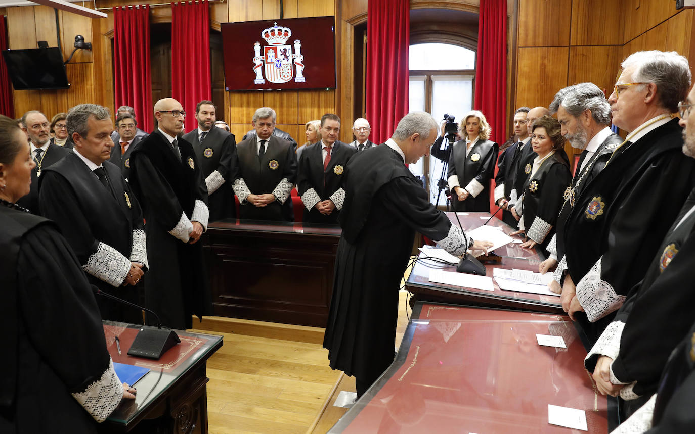 Chamorro ha asumido las riendas del TSJA en un acto celebrado este viernes en el palacio de Valdecarzana que ha estado presidido por el presidente del Tribunal Supremo y del Consejo General del Poder Judicial (CGPJ), Carlos Lesmes