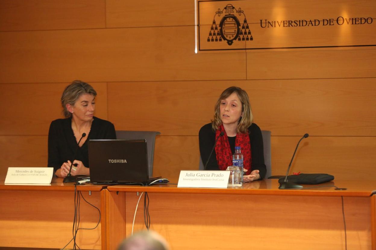 Julia García Prado explicó ayer las investigaciones actuales sobre el VIH . 