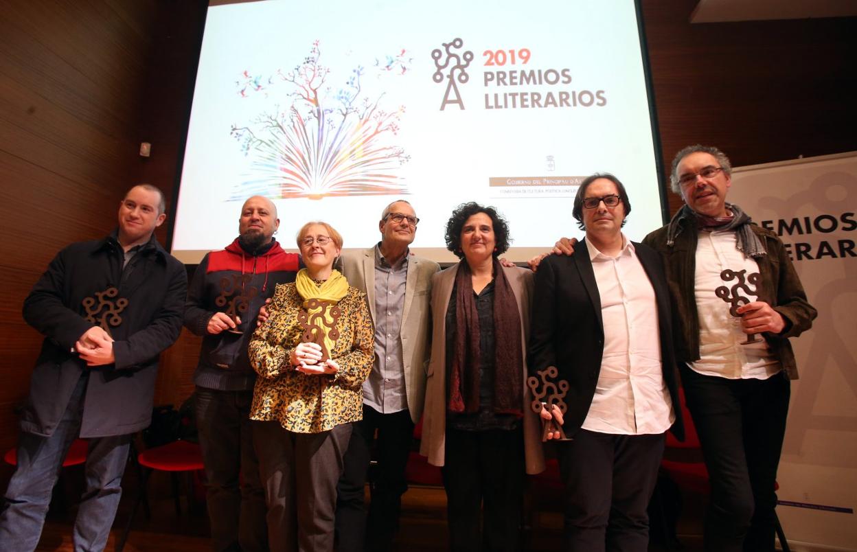 José Ángel Gayol, Ruma Barbero, Carmen Gallo y Eladio de Pablo, Berta Piñán, Gonzalo G. Barreñada y Francisco Álvarez. 