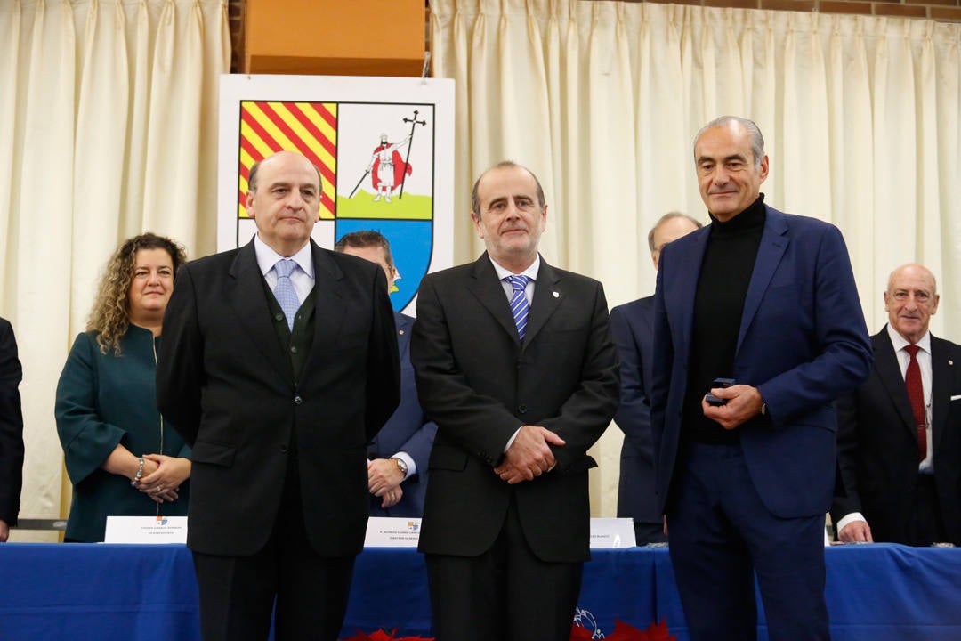 La Asociación de Alumnos del Inmaculada celebró este sábado el tradicional día del antiguo alumno, que reunió a 230 personas.