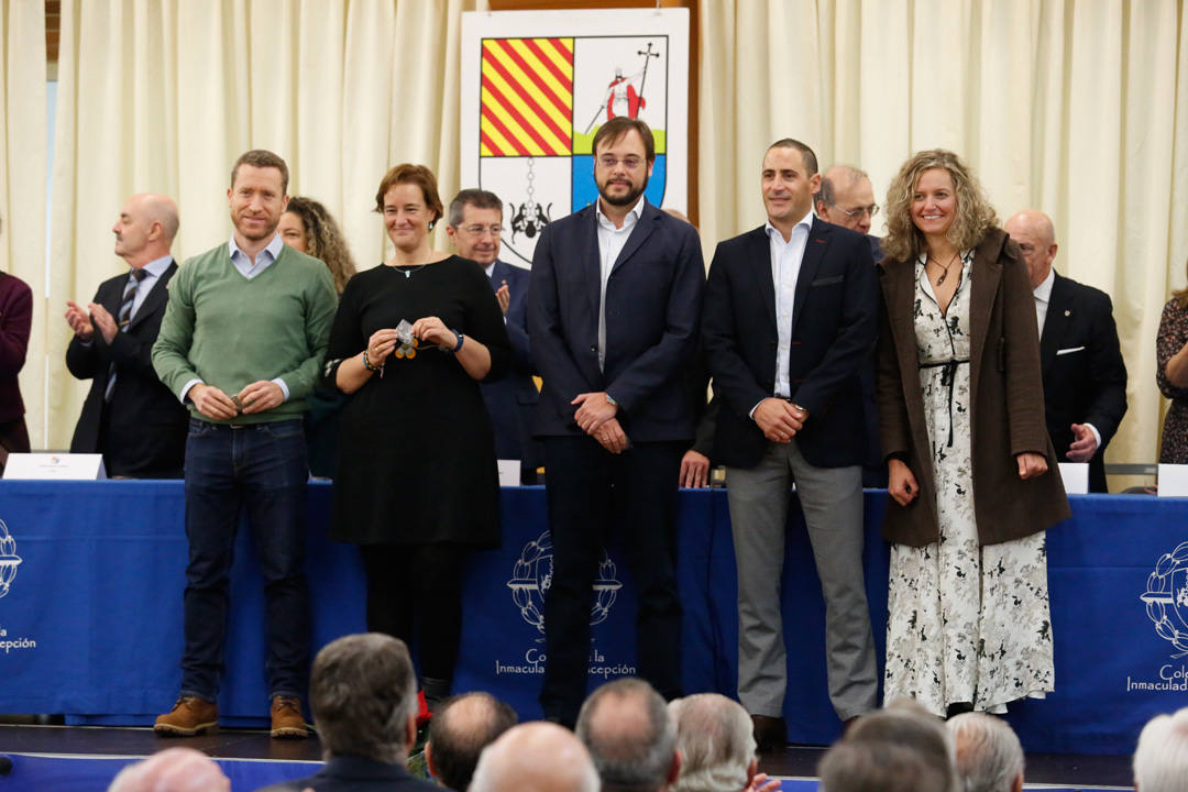 La Asociación de Alumnos del Inmaculada celebró este sábado el tradicional día del antiguo alumno, que reunió a 230 personas.