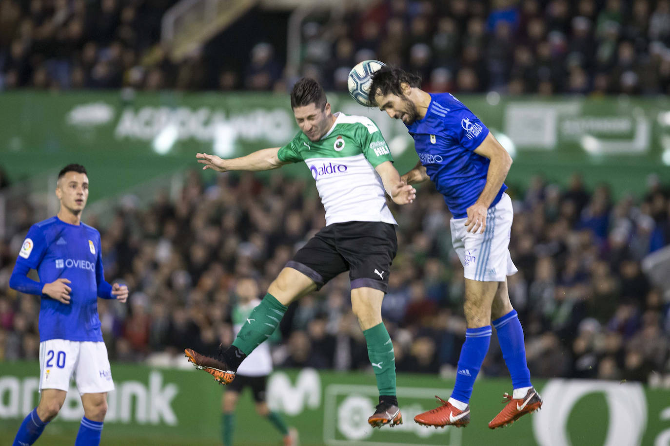 Los azules arrancaron un punto de Santander tras empatar a uno contra el Racing.