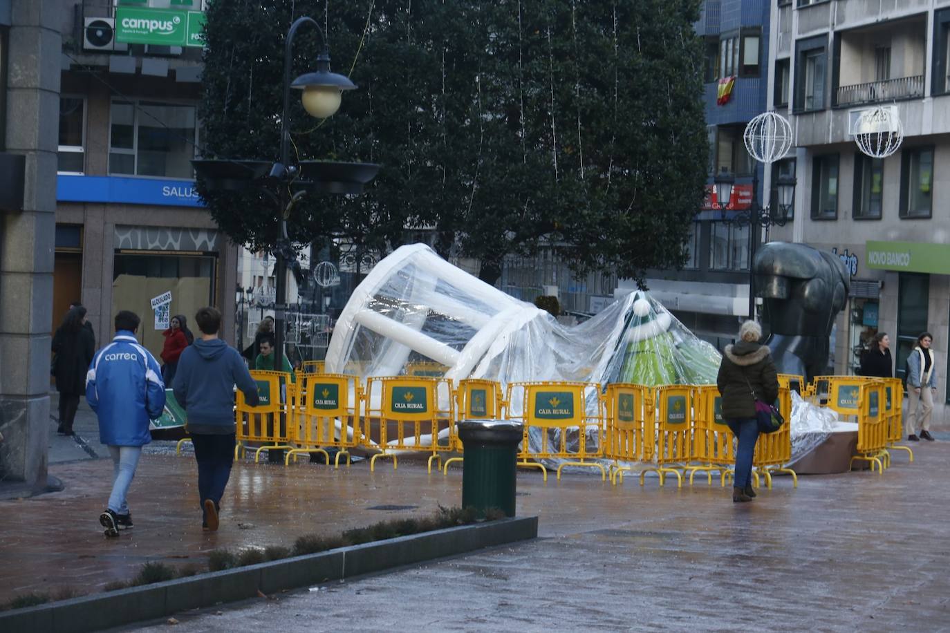 La región, en alerta roja por viento y oleaje.