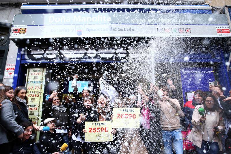 El premio Gordo de la Lortería de Navidad ha recaído en el número 26590, que se ha vendido en Tarragona, Salou, Barcelona, Madrid, Salamanca, Sevilla, Murcia y Alicante 