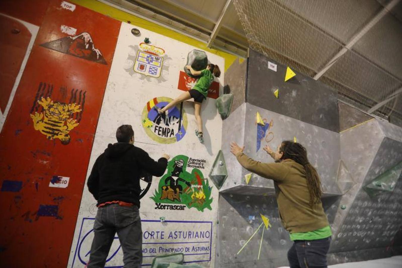 Fotos: ¿Estuviste en la final de la Copa de Asturias de escalada? ¡Búscate!