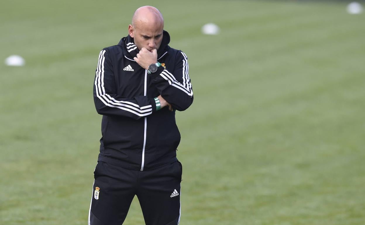 Javi Rozada, entrenador del Real Oviedo.