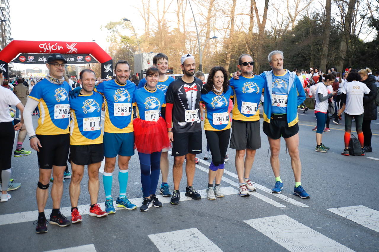 Fotos: Diversión en la San Silvestre de Gijón