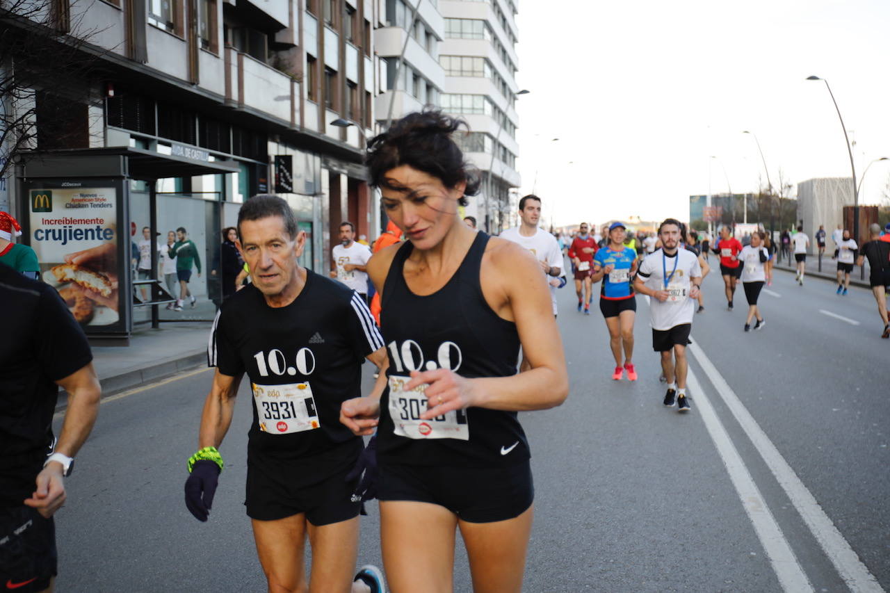 Fotos: Diversión en la San Silvestre de Gijón