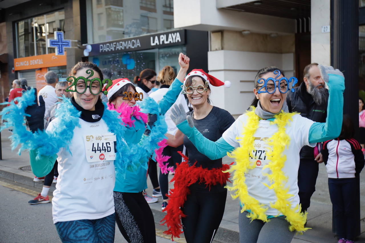 Fotos: Diversión en la San Silvestre de Gijón