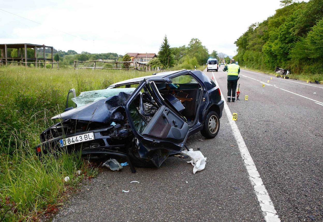 Accidente mortal en la N-634 en el Remedio, Nava, el pasado mes de mayo. 