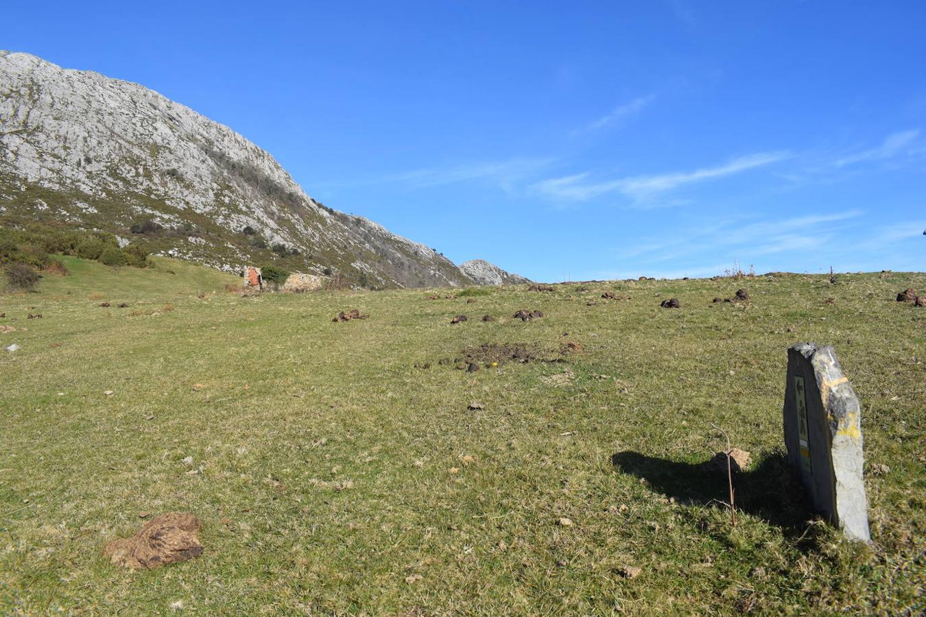 Fotos: La costa y los Picos de Europa a pie de cumbre