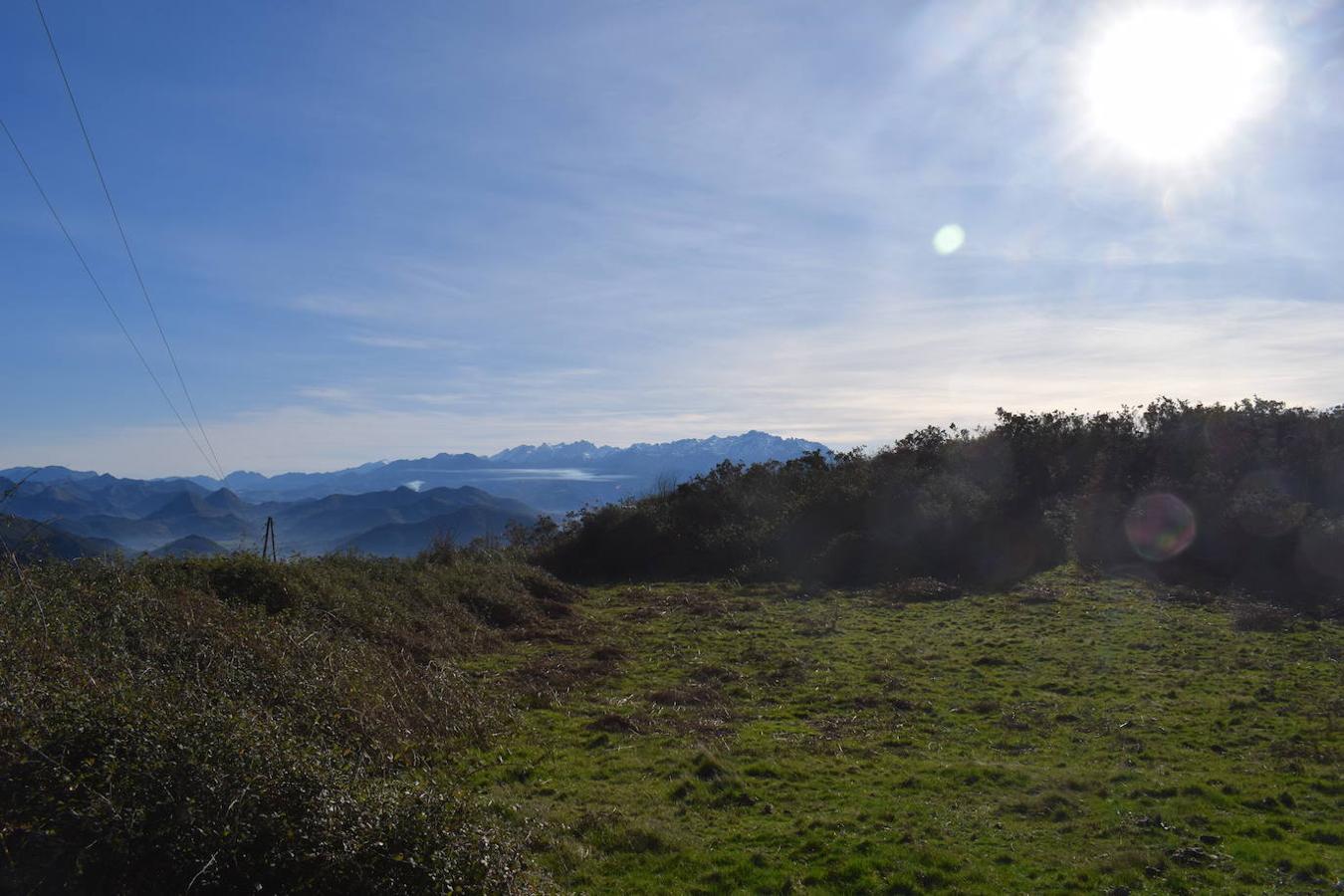 Fotos: La costa y los Picos de Europa a pie de cumbre