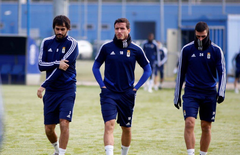 Javi Rozada facilitará mañana, tras una última activación en el Tartiere, la convocatoria definitiva que se concentrará hasta el inicio del partido ante el Málaga