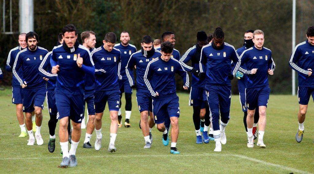 Javi Rozada facilitará mañana, tras una última activación en el Tartiere, la convocatoria definitiva que se concentrará hasta el inicio del partido ante el Málaga
