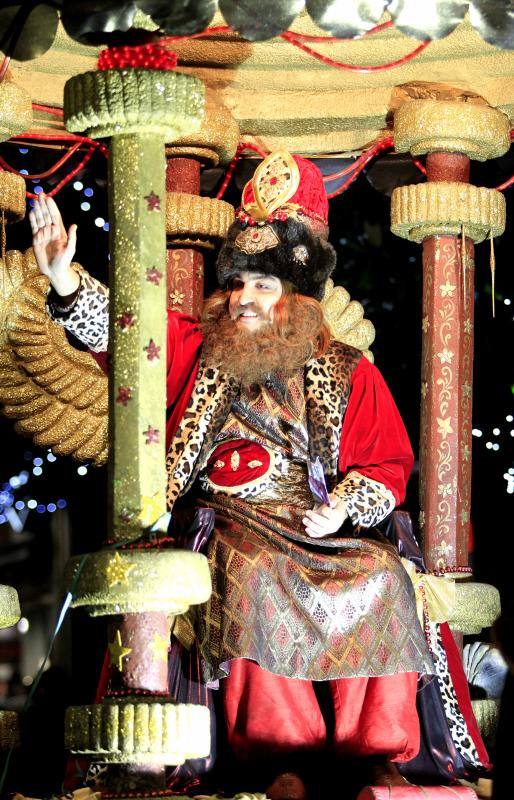 Fotos: Toneladas de ilusión en el desfile de Oviedo