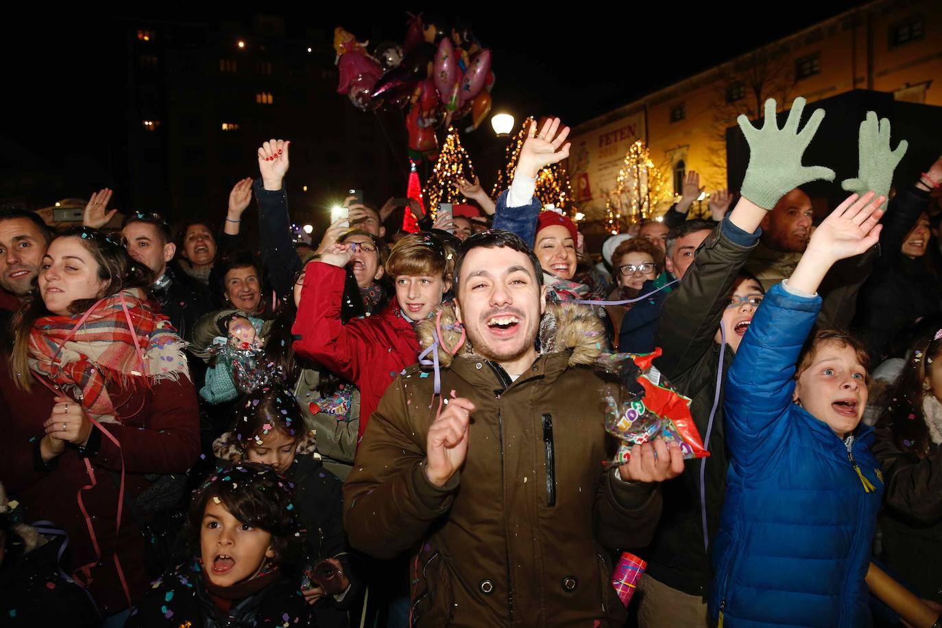 Fotos: ¿Estuviste en la cabalgata de Reyes de Gijón? ¡Búscate! (2)