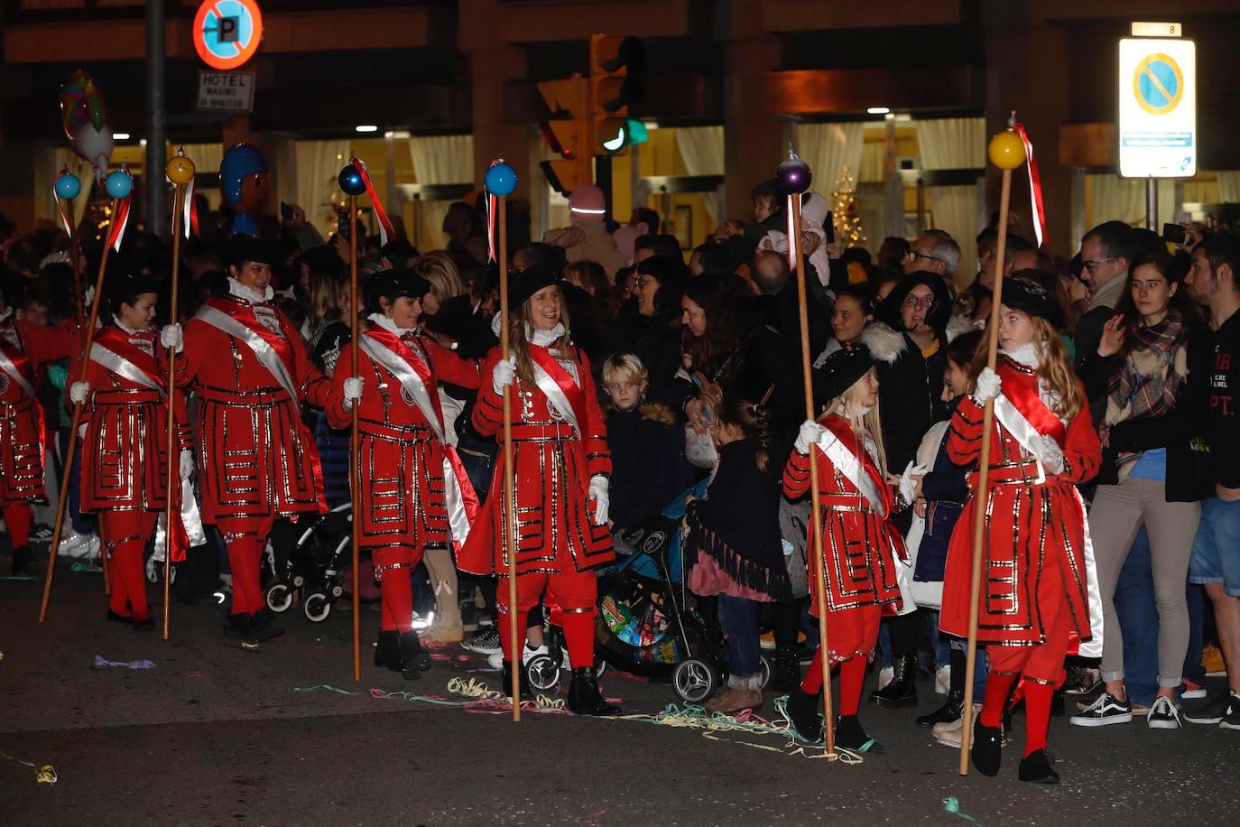 Fotos: ¿Estuviste en la cabalgata de Reyes de Gijón? ¡Búscate! (2)
