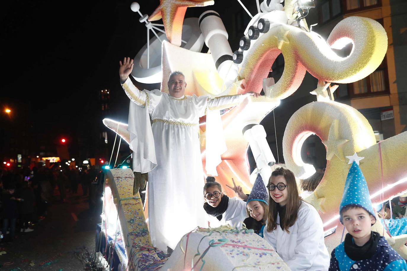 Fotos: ¿Estuviste en la cabalgata de Reyes de Gijón? ¡Búscate! (2)