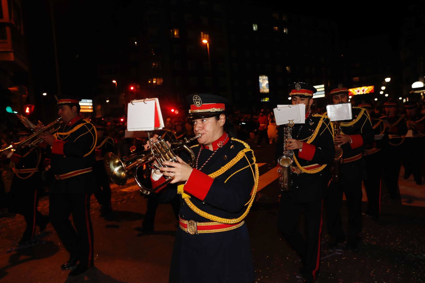 Fotos: ¿Estuviste en la cabalgata de Reyes de Gijón? ¡Búscate! (2)