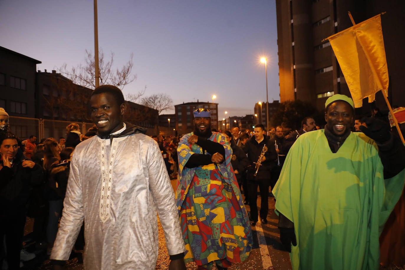 Fotos: Gijón se emociona con los Reyes Magos