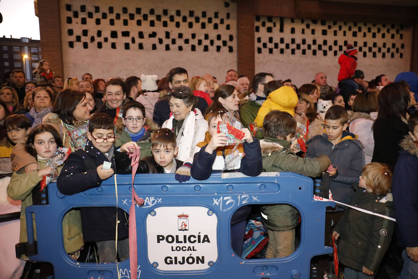 Fotos: Gijón se emociona con los Reyes Magos