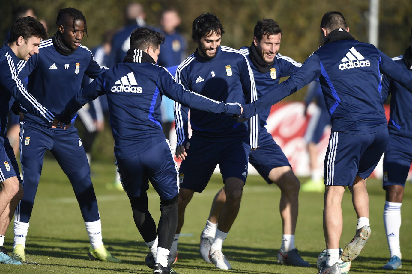 La incorporación del capitán Saúl Berjón ha sido la novedad de la sesión después de su ausencia durante cinco semanas por una operación de rodilla.