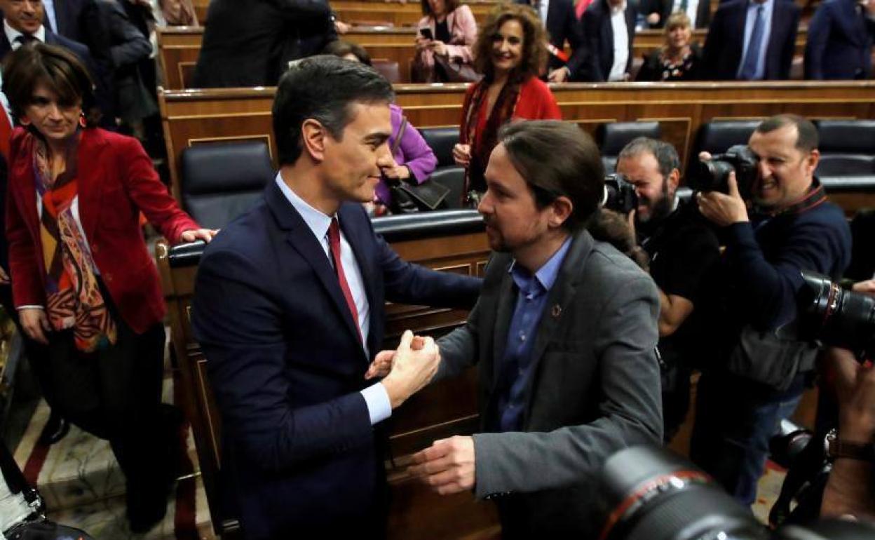 Pedro Sánchez y Pablo Iglesias, en el Congreso.