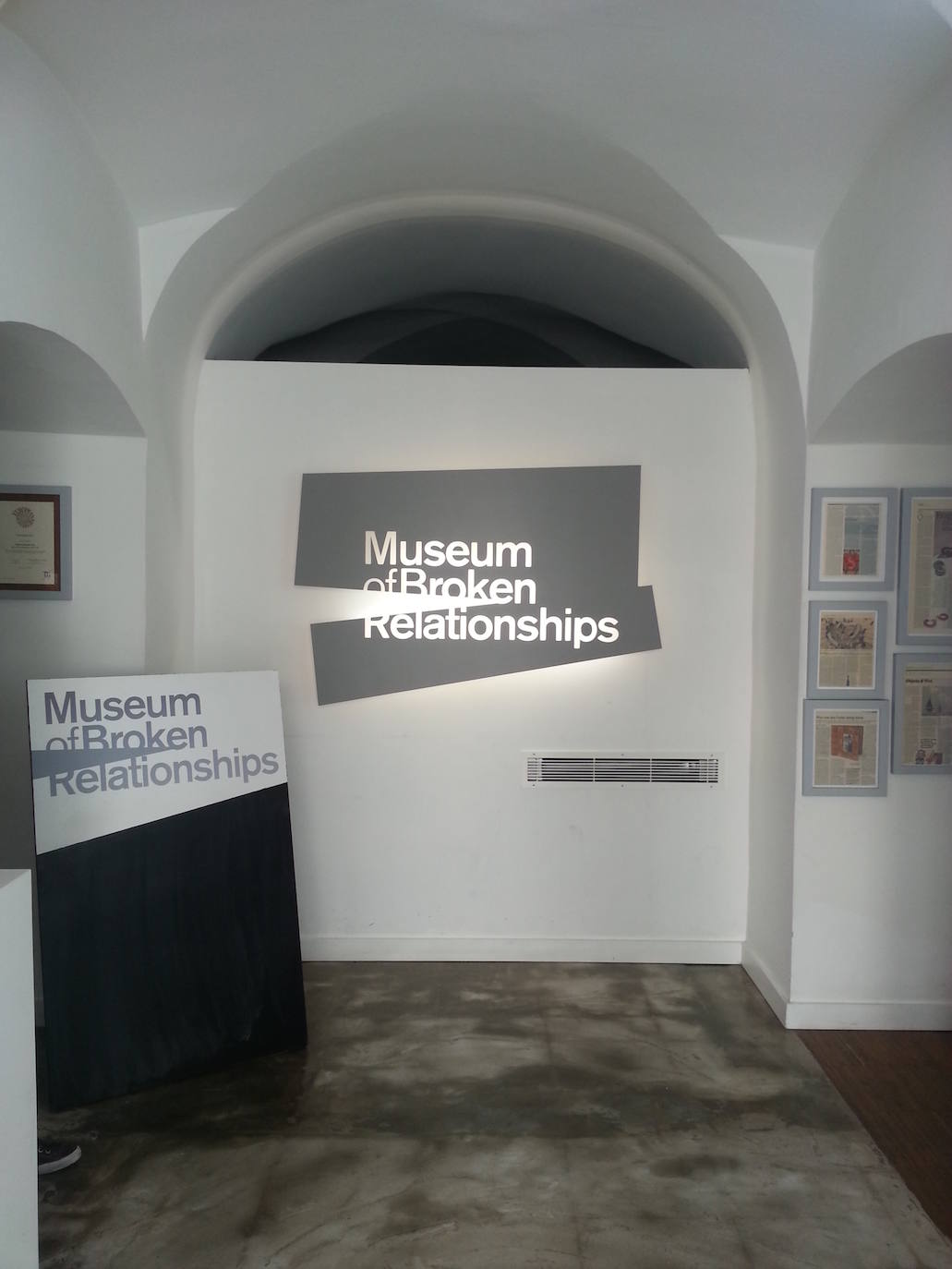 Museo de las Relaciones Rotas / Museum of Broken Relationships (Zagreb, Croacia) | Sus fundadores, Olinka Vištica y Drazen Grubisic, terminaron su relación y decidieron exponer los pedazos de su noviazgo.